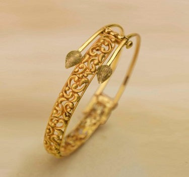 Jewelry Care 101: Tips to Keep Your Pieces Sparkling Like New